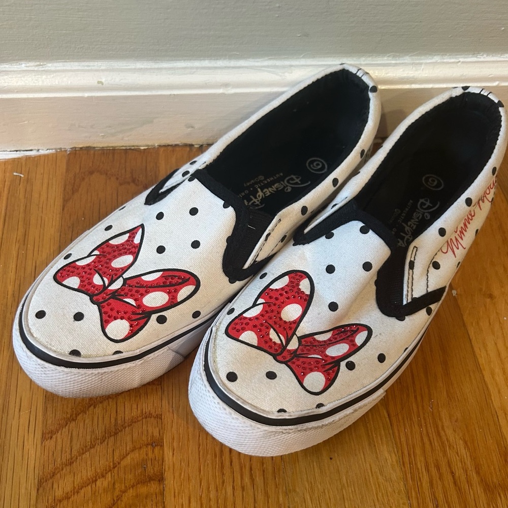 Disney Parks women’s size 6 Polka Dot Slip-On Shoes - Red and White